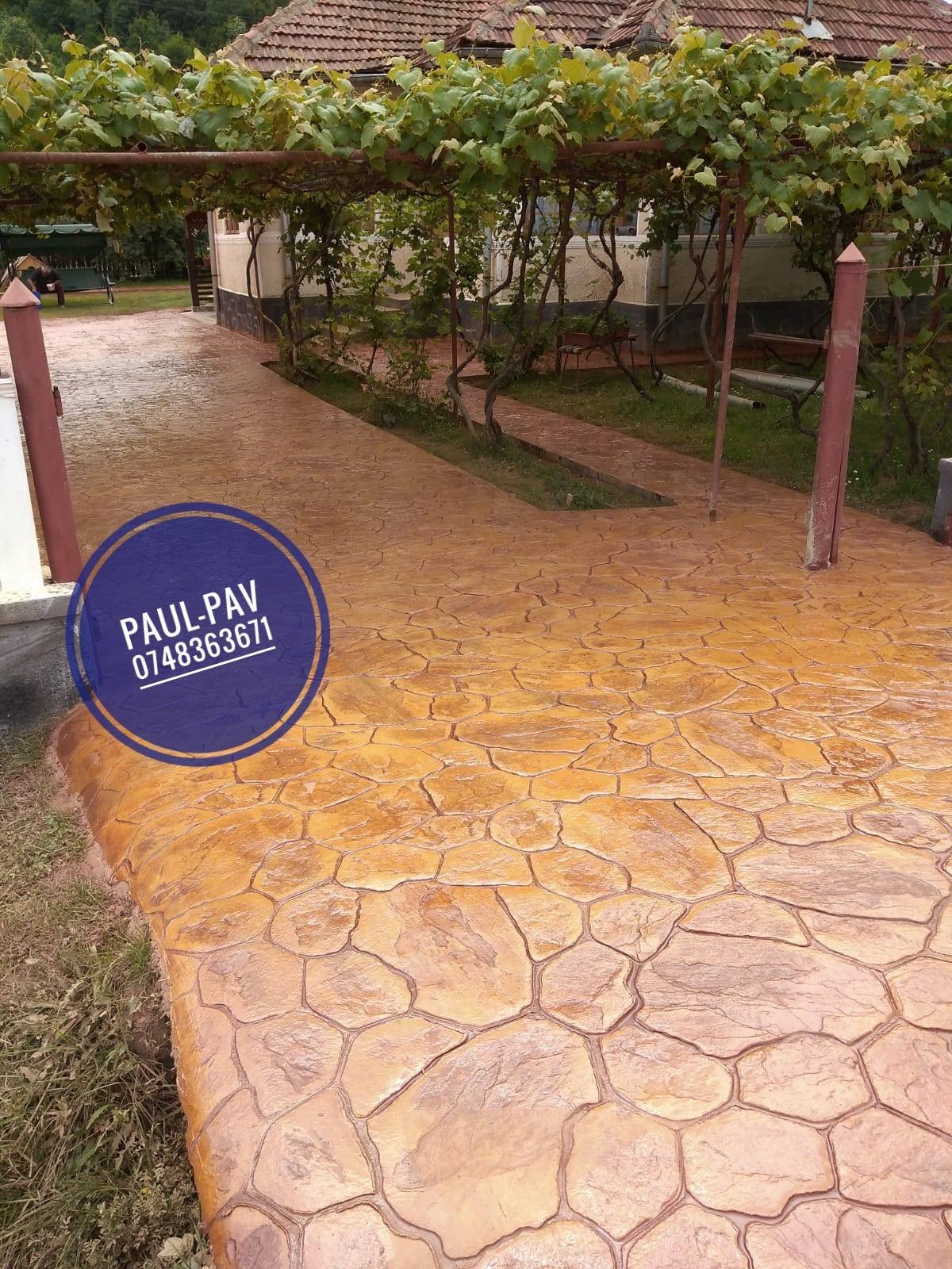 Beton amprentat curte moderna